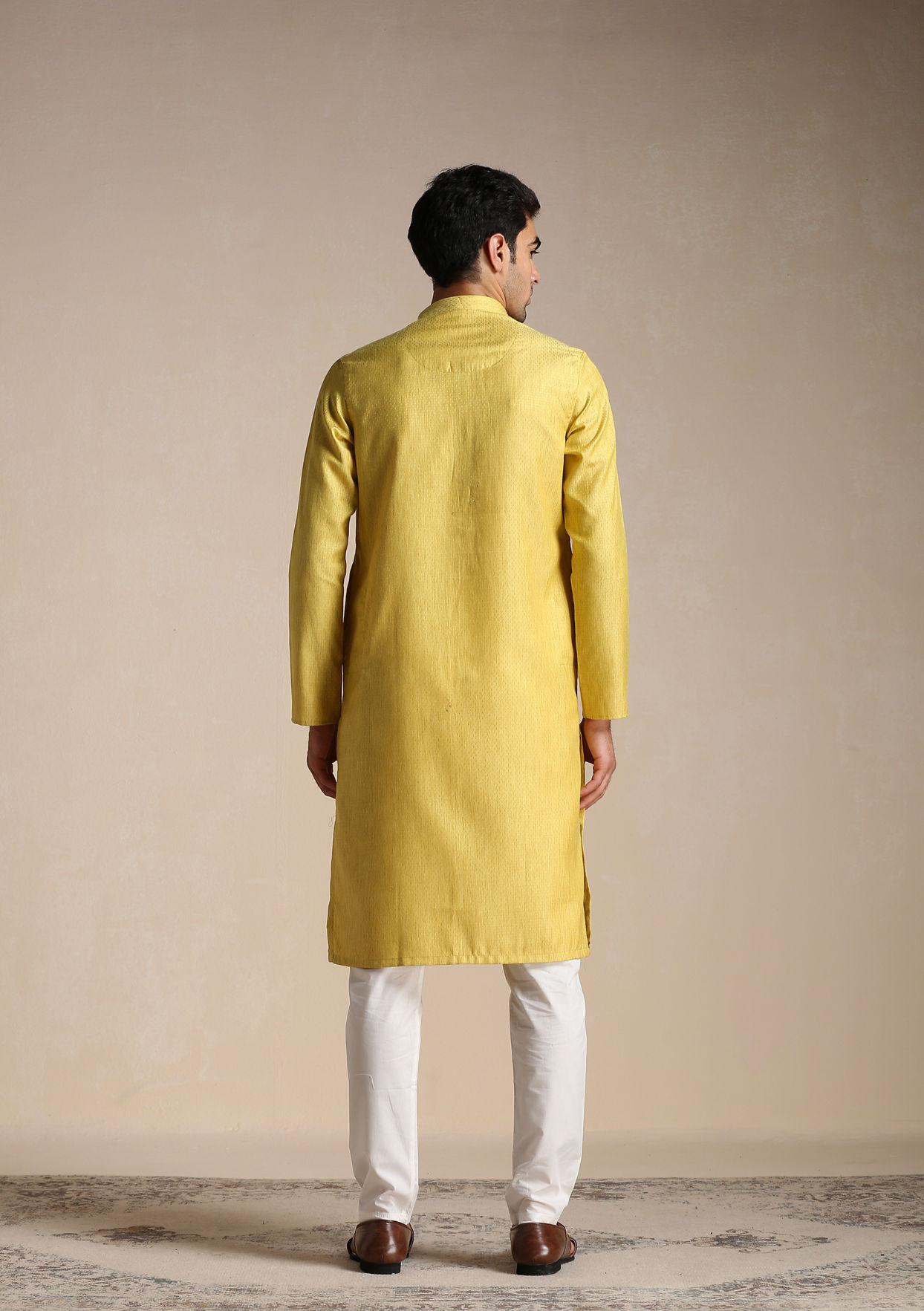 Manyavar Men Daffodil Yellow Dotted Patterned Kurta Set image number 3