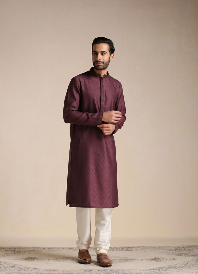 alt message - Manyavar Men Mauve Wine Dotted Patterned Kurta Set image number 1