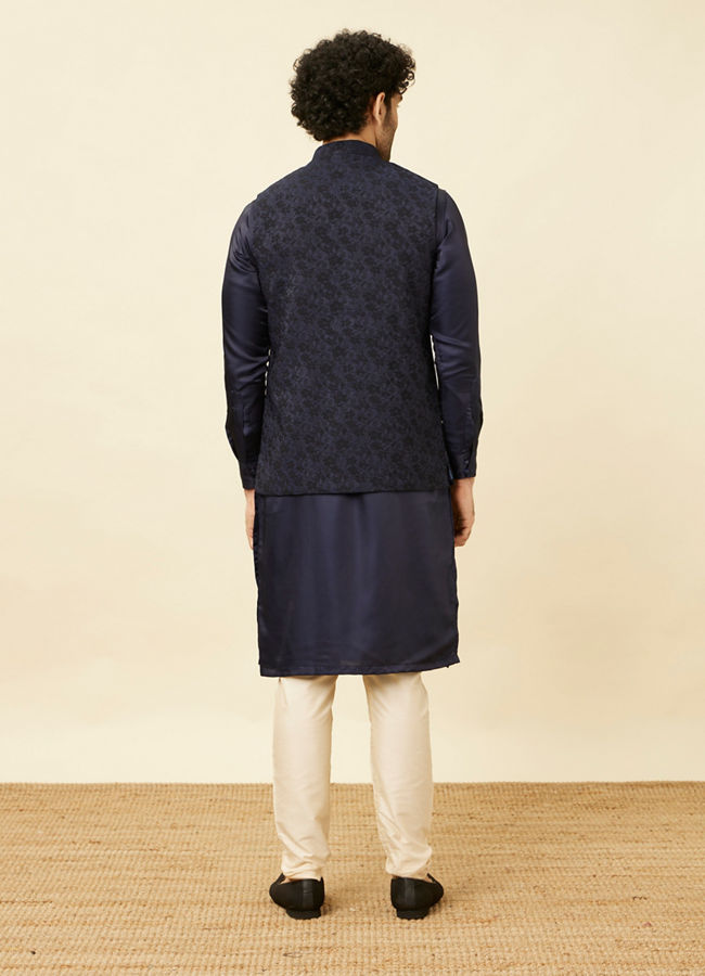 alt message - Manyavar Men Royal Blue Bel Buti Patterned Jacket image number 3