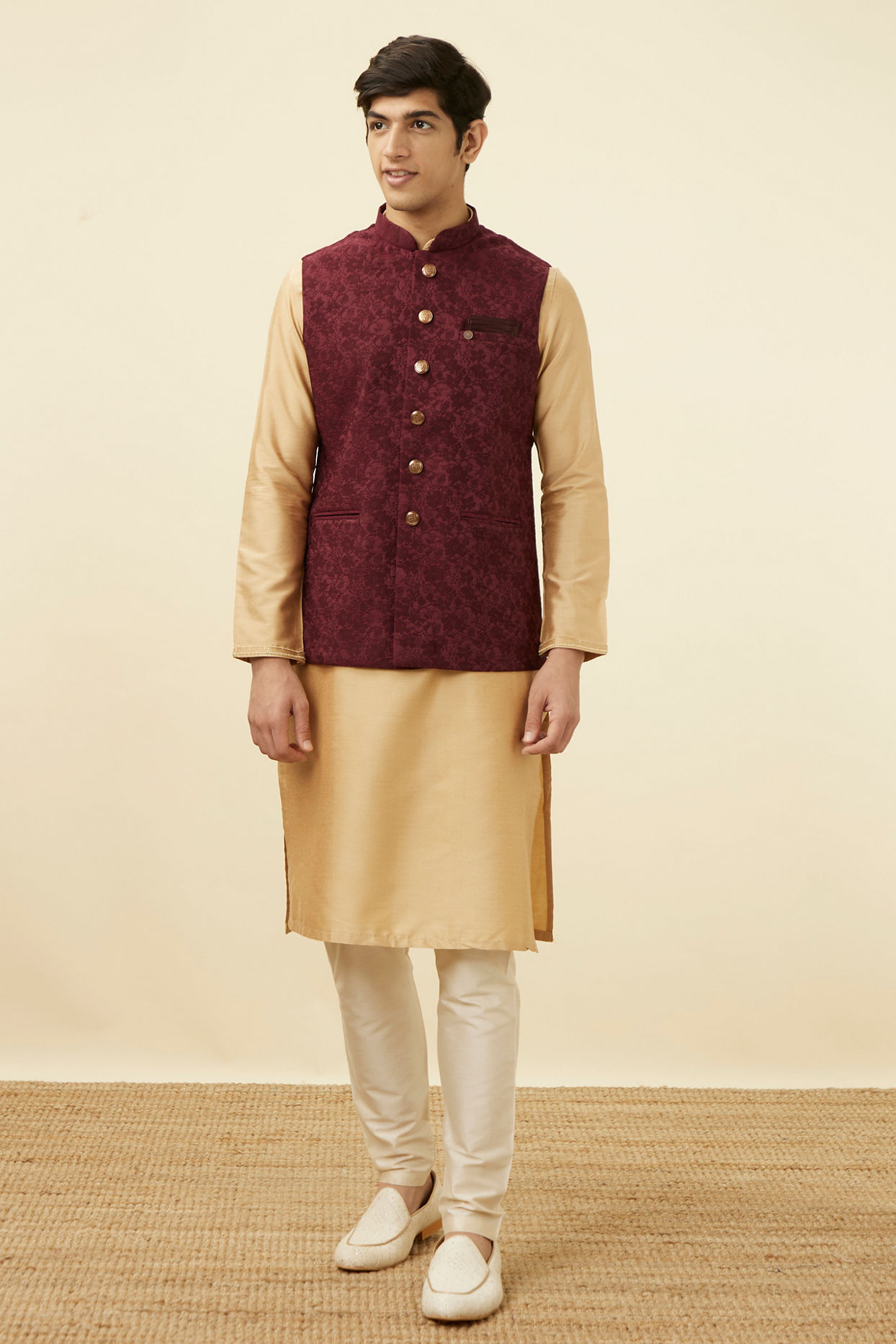 alt message - Manyavar Men Cabernet Red Bel Buti Patterned Jacket image number 2