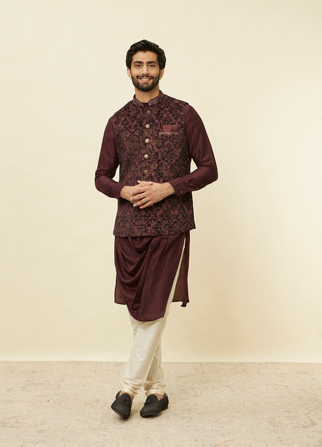 alt message - Manyavar Men Mauve Wine Bel Buti Patterned Jacket image number 2