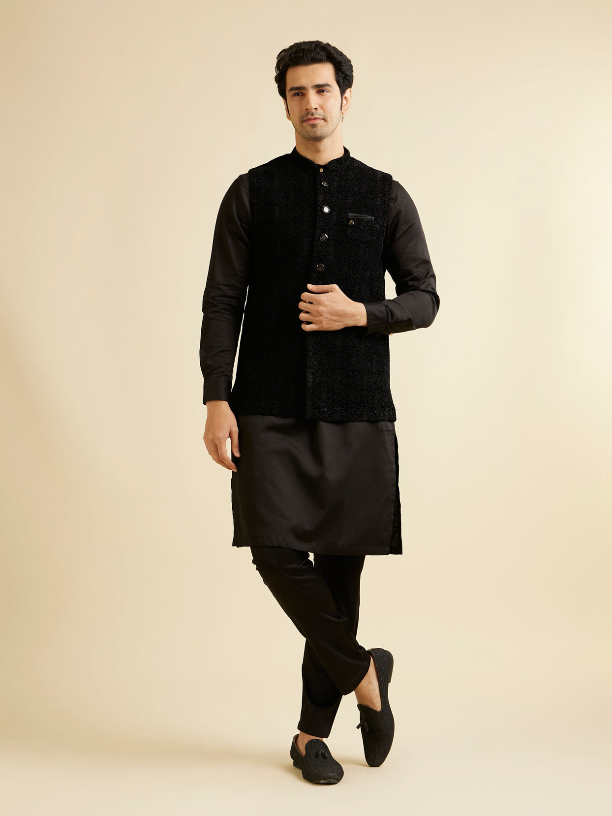 alt message - Manyavar Men Ebony Black Self-Textured Nehru Jacket image number 2