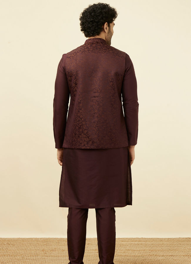 alt message - Manyavar Men Mauve Wine Bel Buti Patterned Jacket image number 3