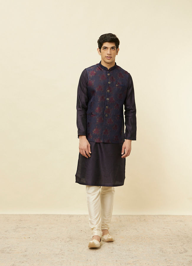 alt message - Manyavar Men Navy Blue Floral Patterned Jacket image number 2