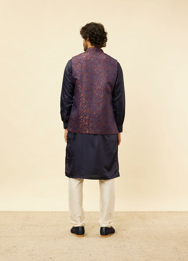 alt message - Manyavar Men Sapphire Blue Bel Buti Patterned Jacket image number 3