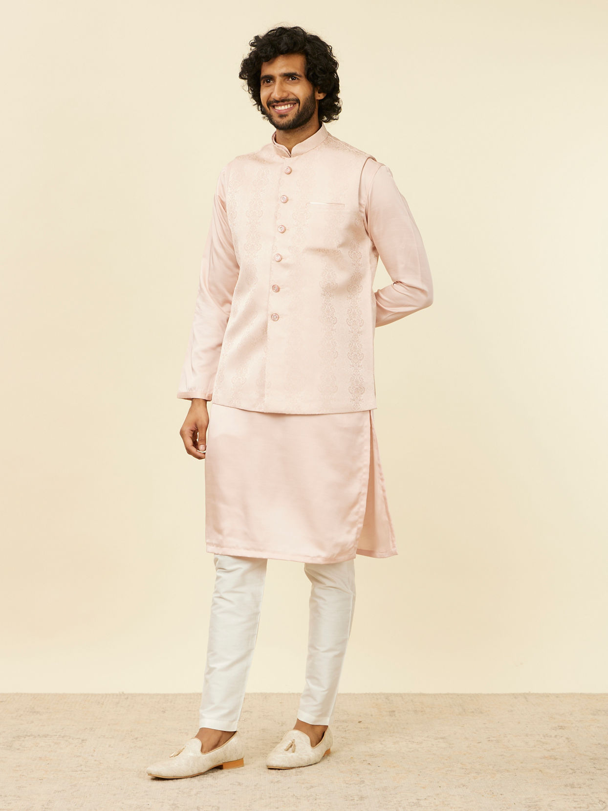 alt message - Manyavar Men Shell Pink Imperial Patterned Nehru Jacket image number 2