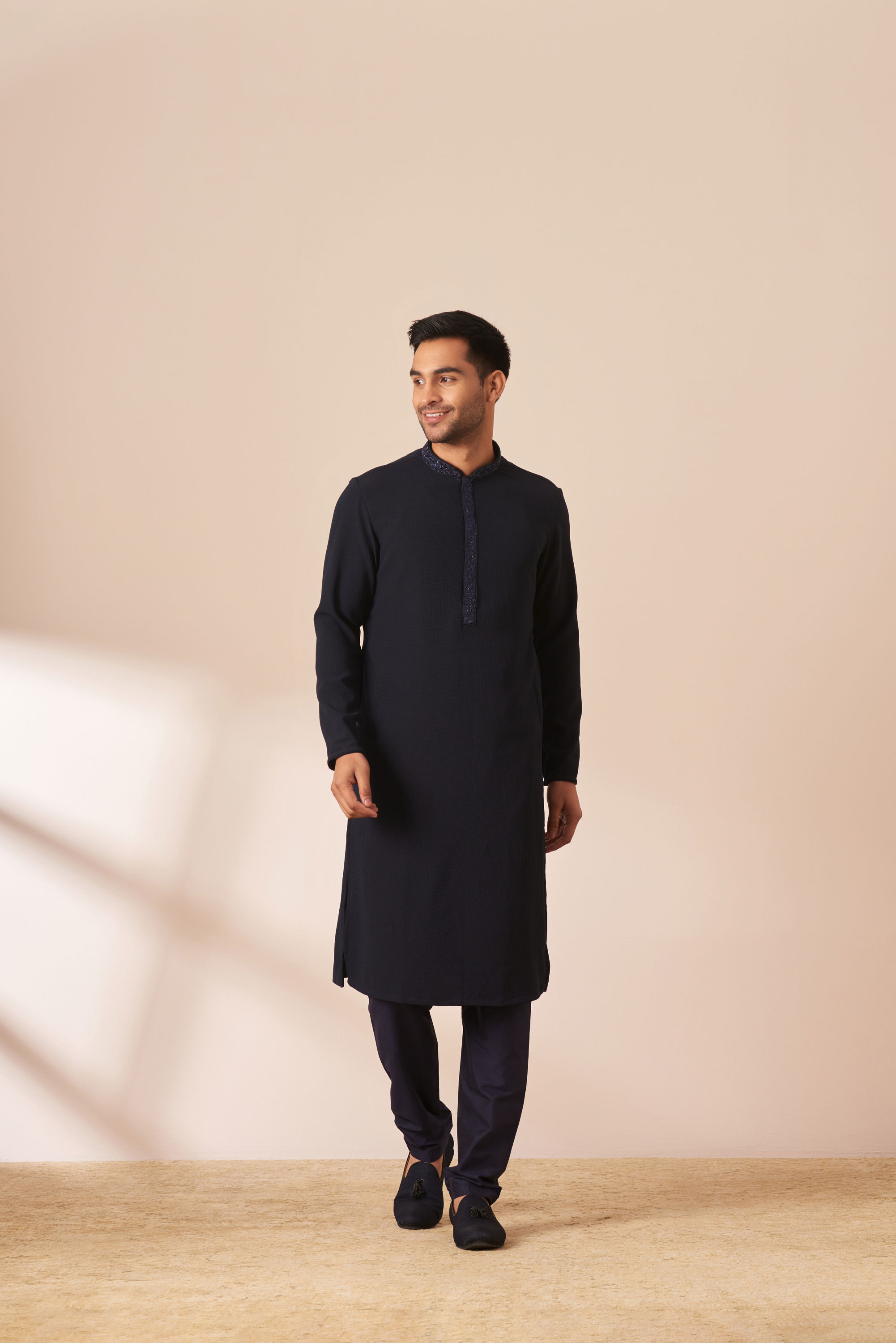 Manyavar Men Dark Blue Plain Kurta Pajama