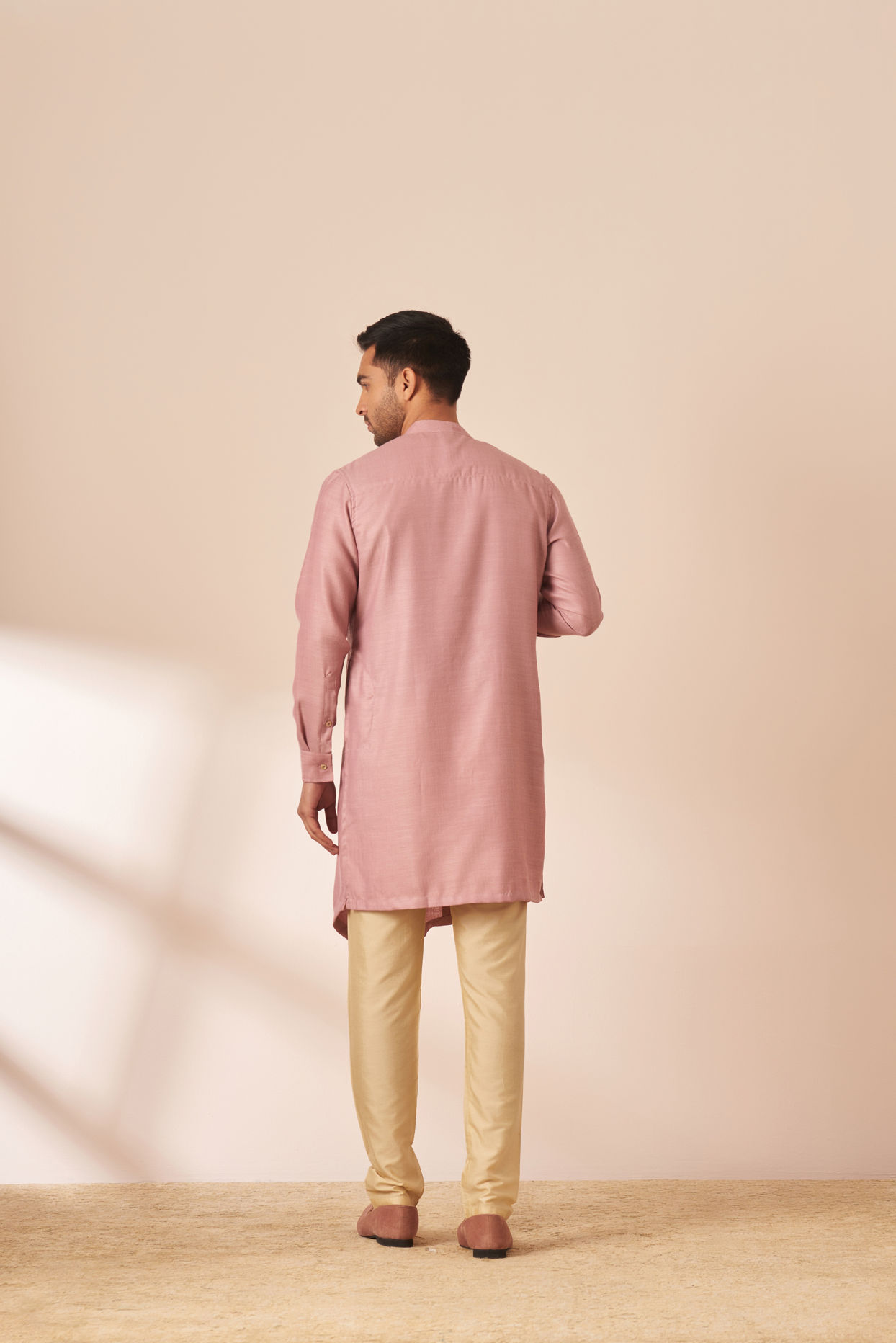 Manyavar Men Light Pink Thread Embroidered Kurta