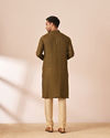 alt message - Manyavar Men Sap Green Plain Kurta image number 3