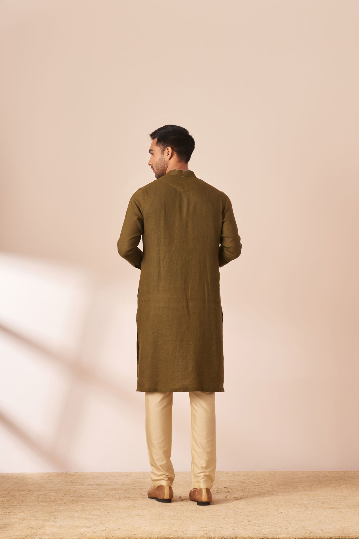 Manyavar Men Sap Green Plain Kurta