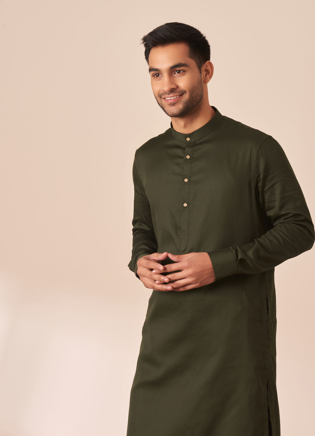 Manyavar Men Dark Green Plain Kurta Pajama