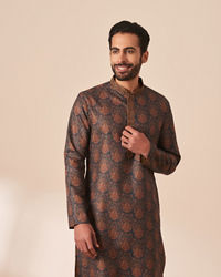 Manyavar Men Green Paisley Printed Kurta