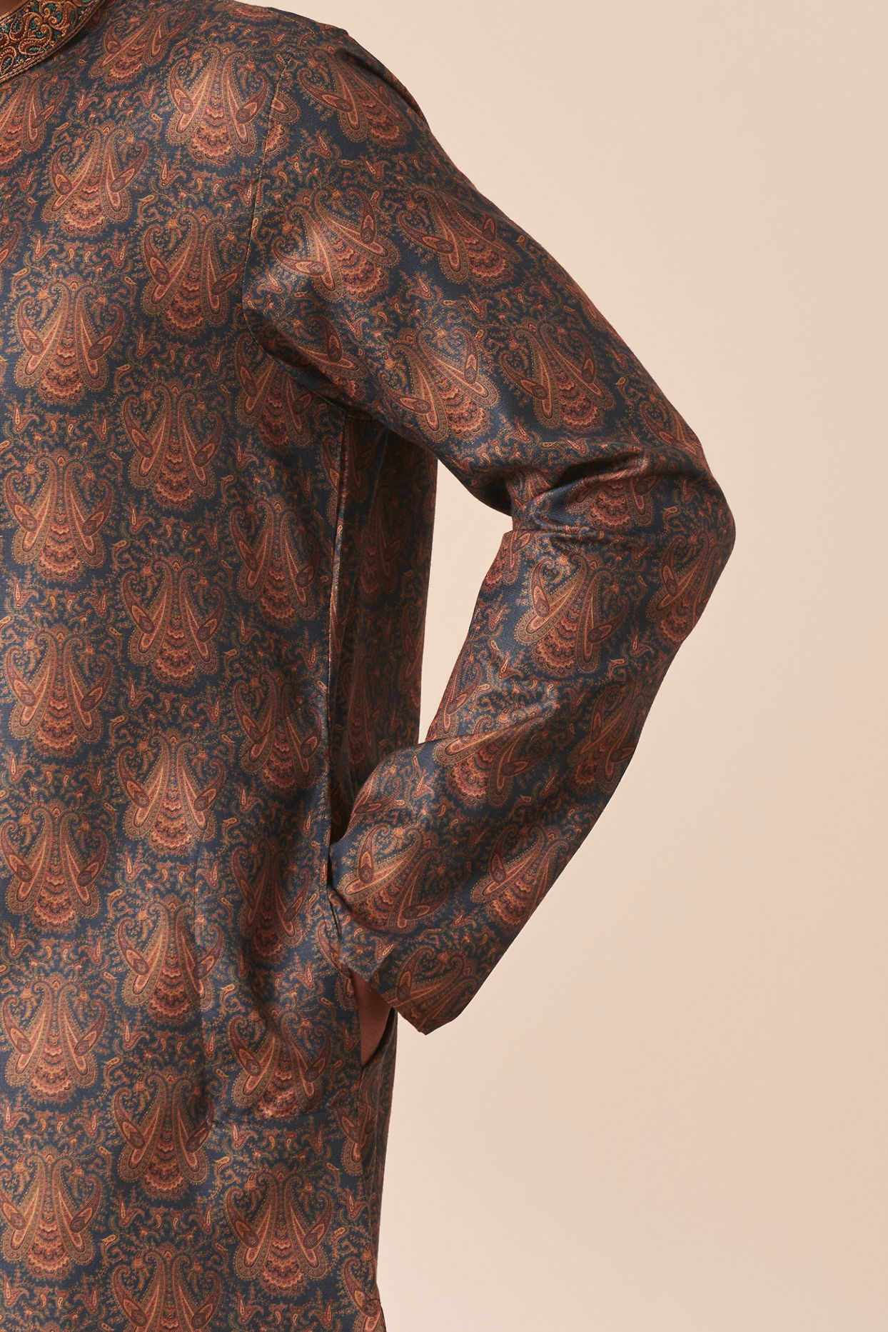 Manyavar Men Green Paisley Printed Kurta