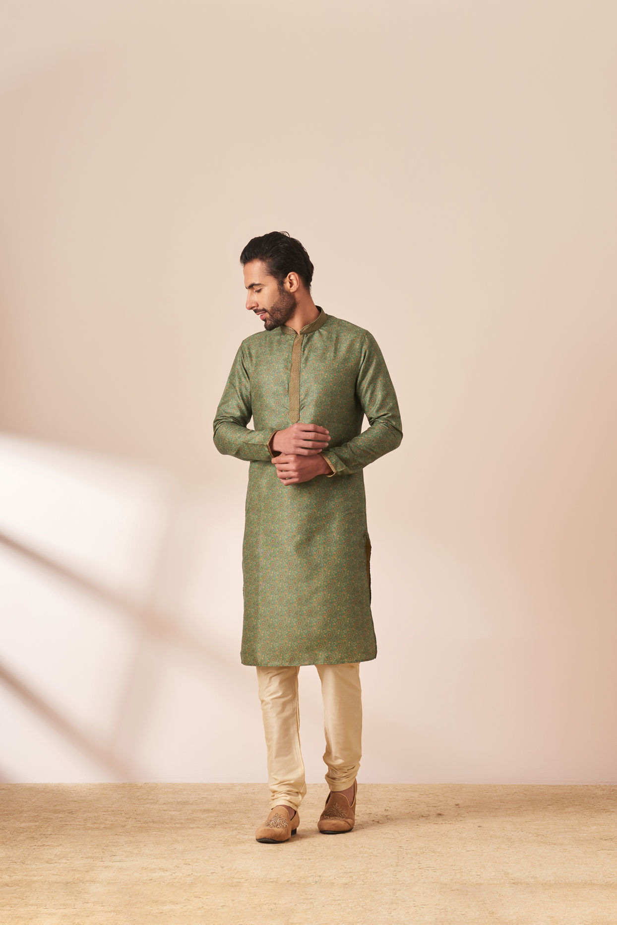 Manyavar Men Turquoise Printed Kurta Pajama