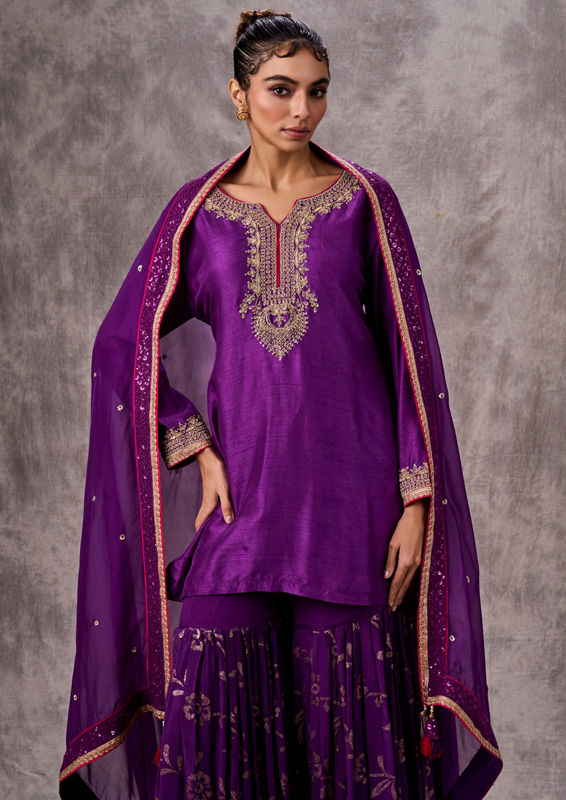 Twamev Women Dazzling Purple Stitched Suit