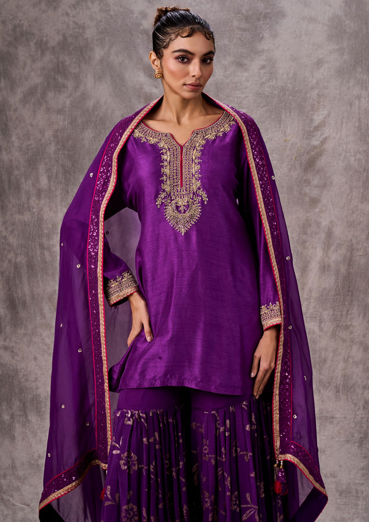 Twamev Women Dazzling Purple Stitched Suit
